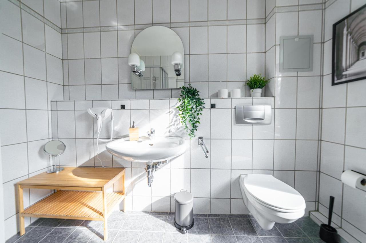Fullhouse - - Premium A9 Magdeburg